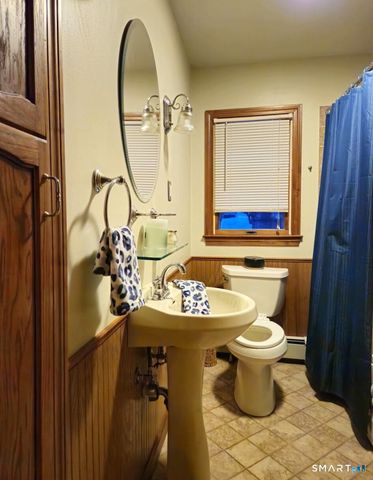 35 Lardner Road, Bristol, CT 06010