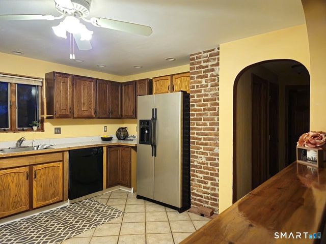 35 Lardner Road, Bristol, CT 06010