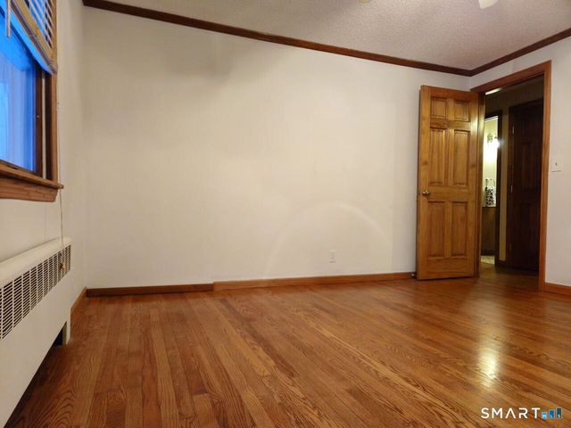 35 Lardner Road, Bristol, CT 06010