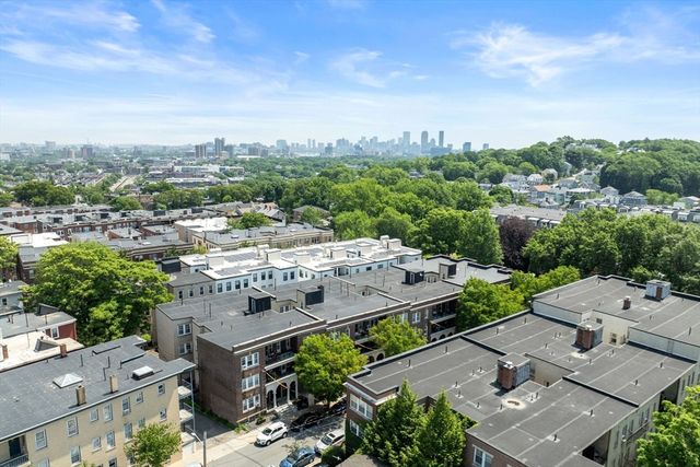 1607 Commonwealth Ave 24, Boston, MA 02135