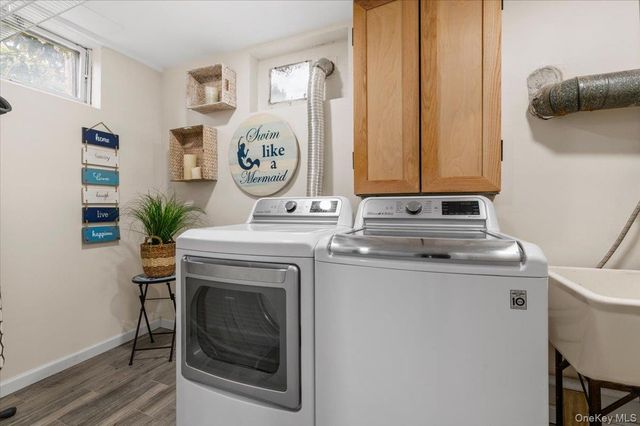 11 Beaver Drive, Bayville, NY 11709