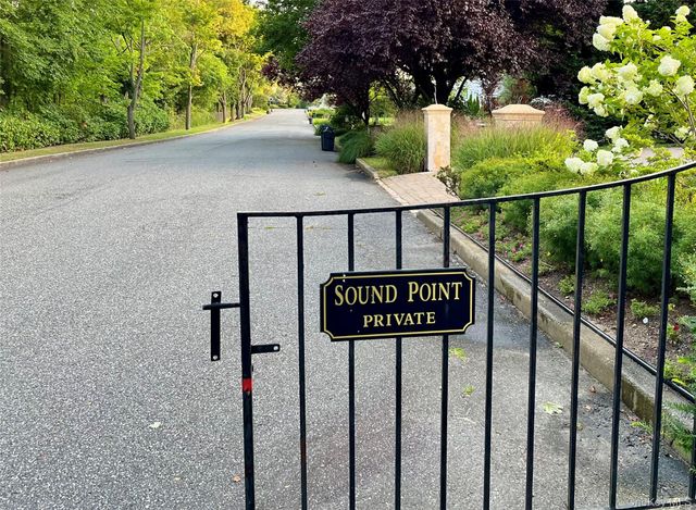 11 Beaver Drive, Bayville, NY 11709