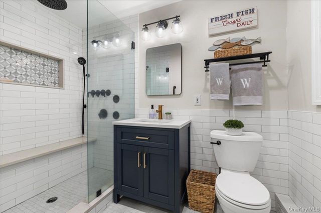 11 Beaver Drive, Bayville, NY 11709