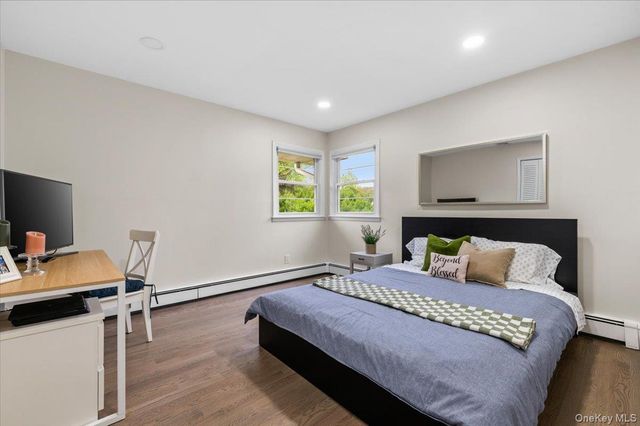 11 Beaver Drive, Bayville, NY 11709