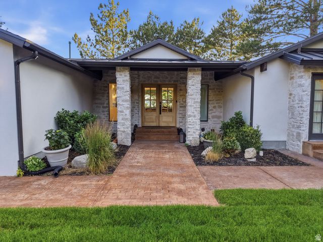 2651 E HIAWATHA CIR, Salt Lake City, UT 84108