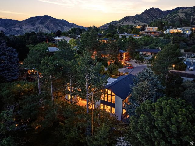 2651 E HIAWATHA CIR, Salt Lake City, UT 84108
