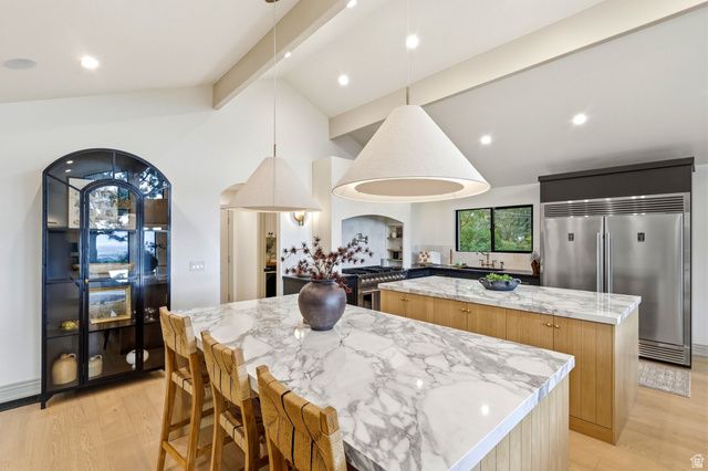 2651 E HIAWATHA CIR, Salt Lake City, UT 84108