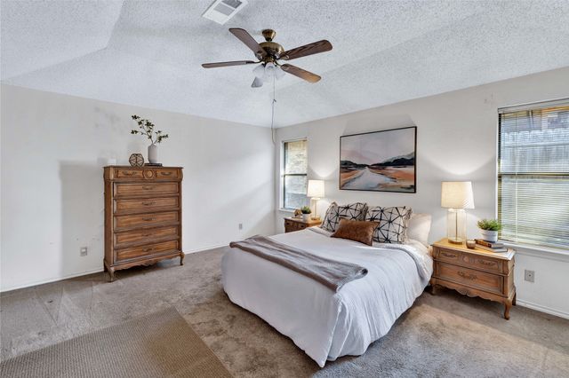 1104 Mayleaf Drive, Irving, TX 75060