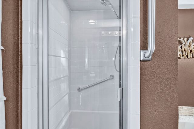 1104 Mayleaf Drive, Irving, TX 75060