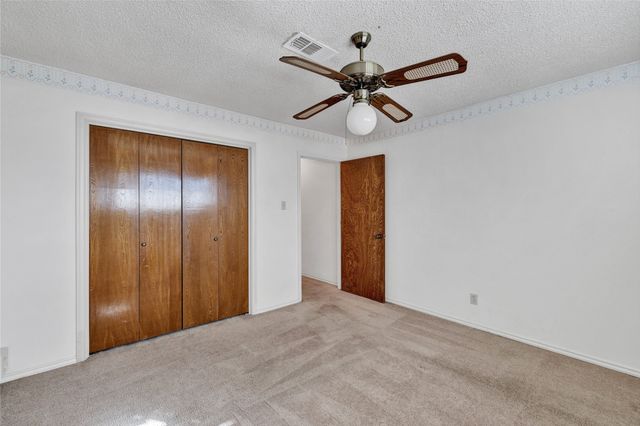 1104 Mayleaf Drive, Irving, TX 75060