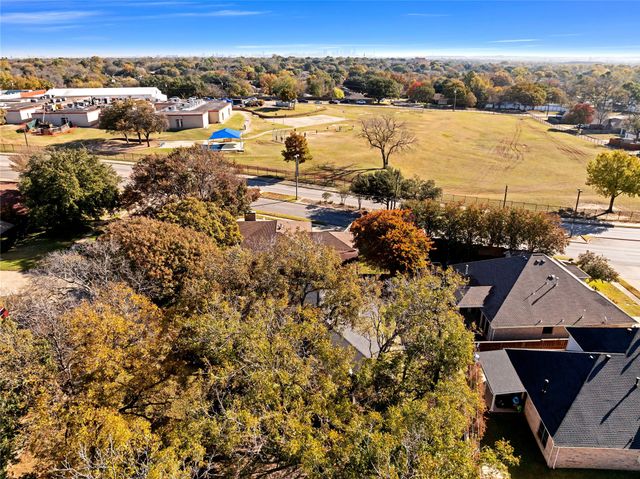 1104 Mayleaf Drive, Irving, TX 75060