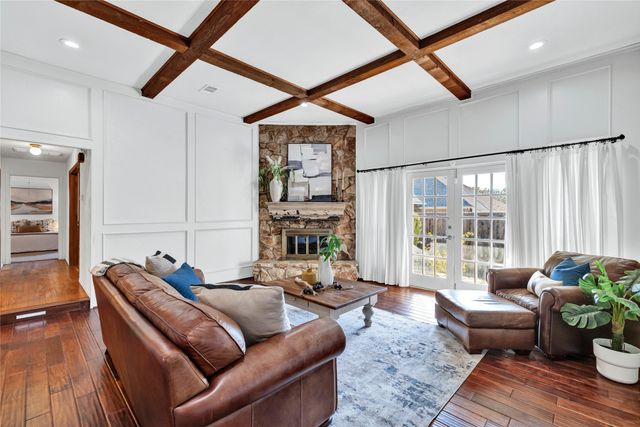 1104 Mayleaf Drive, Irving, TX 75060