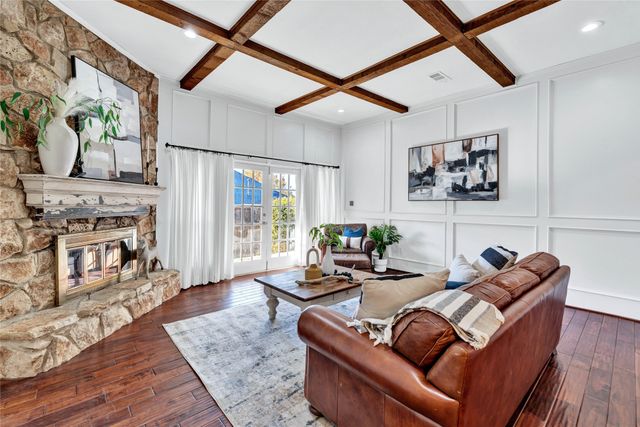 1104 Mayleaf Drive, Irving, TX 75060