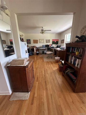 36 Greentree Lane, Milton, NY 12547