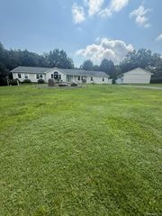 36 Greentree Lane, Milton, NY 12547