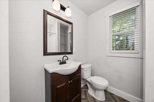 2714 N Lee St, Spokane, WA 99207