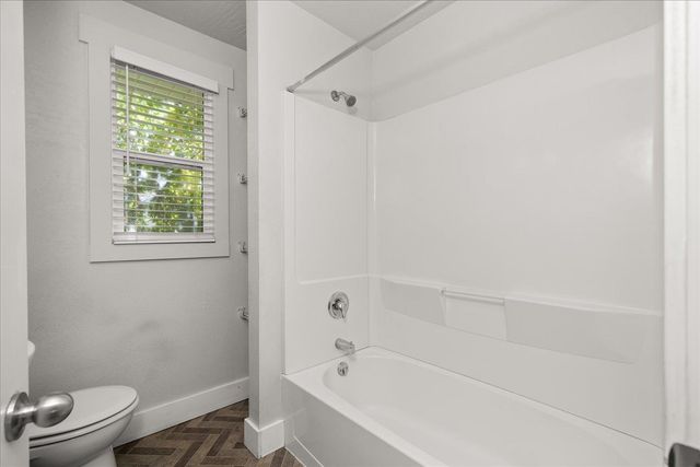 2714 N Lee St, Spokane, WA 99207