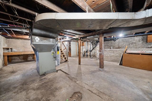 2714 N Lee St, Spokane, WA 99207