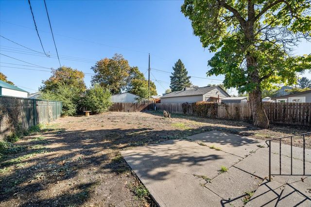 2714 N Lee St, Spokane, WA 99207