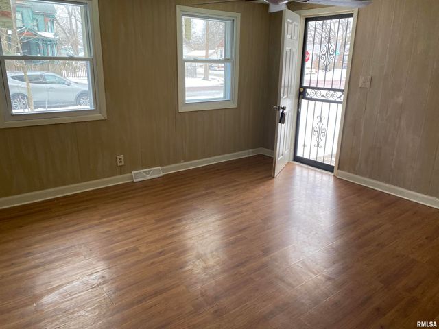 504 WILLIAMS Street, Springfield, IL 62704