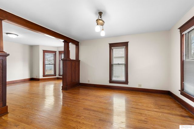 4418 Saint Paul Avenue, Lincoln, NE 68504