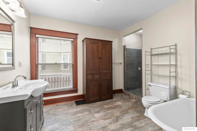 4418 Saint Paul Avenue, Lincoln, NE 68504