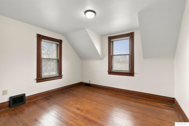 4418 Saint Paul Avenue, Lincoln, NE 68504