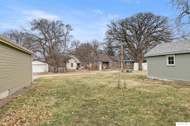 4418 Saint Paul Avenue, Lincoln, NE 68504