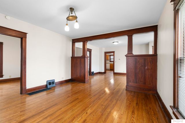 4418 Saint Paul Avenue, Lincoln, NE 68504