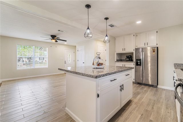 5801 Lucille Dr, Corpus Christi, TX 78412