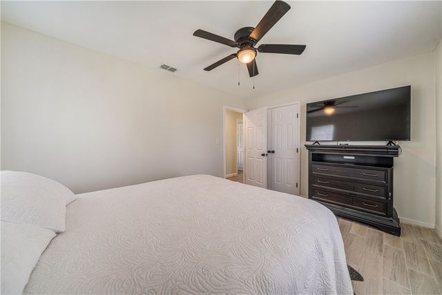 5801 Lucille Dr, Corpus Christi, TX 78412