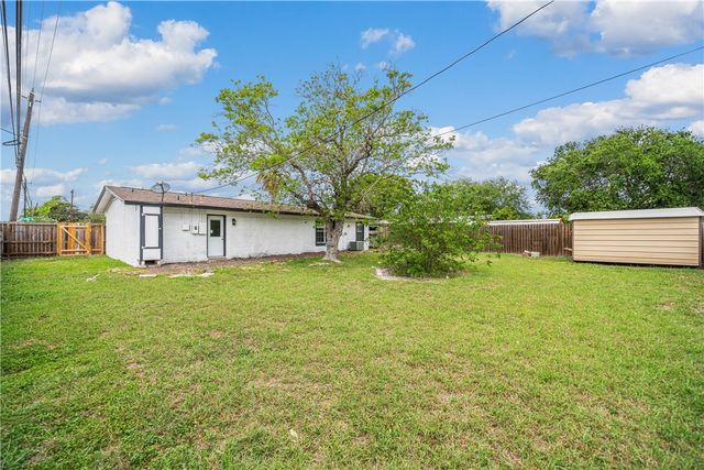 5801 Lucille Dr, Corpus Christi, TX 78412