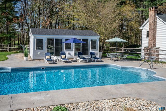 152 Old Farms Road, Simsbury, CT 06070