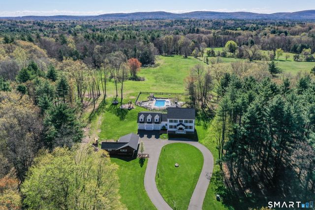 152 Old Farms Road, Simsbury, CT 06070
