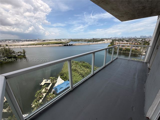 5077 NW 7th St 1501, Miami, FL 33126