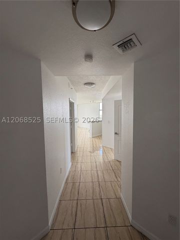 5077 NW 7th St 1501, Miami, FL 33126