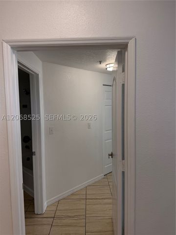 5077 NW 7th St 1501, Miami, FL 33126