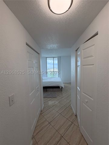 5077 NW 7th St 1501, Miami, FL 33126