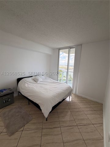 5077 NW 7th St 1501, Miami, FL 33126