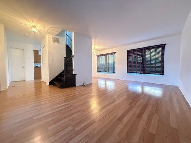 2080 Sutherland Place, Hoffman Estates, IL 60169