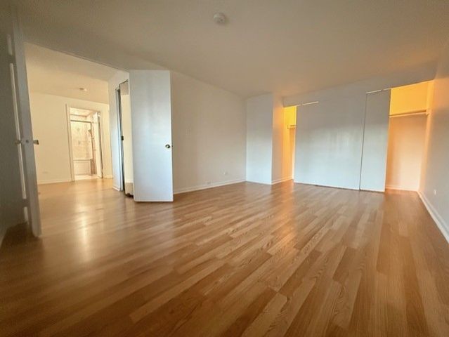 2080 Sutherland Place, Hoffman Estates, IL 60169