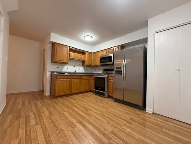 2080 Sutherland Place, Hoffman Estates, IL 60169