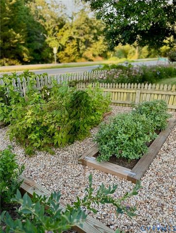 7600 Alvarado Rd, Henrico, VA 23229