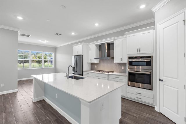 686 Hookline Circle, Loxahatchee, FL 33470