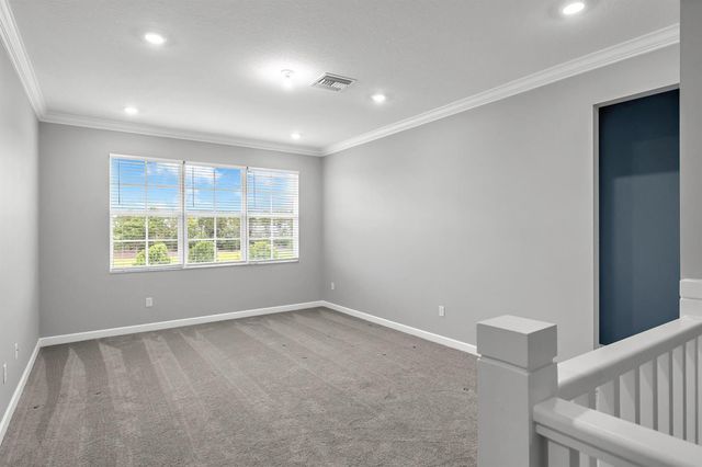 686 Hookline Circle, Loxahatchee, FL 33470
