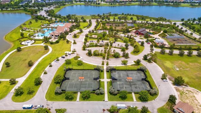 686 Hookline Circle, Loxahatchee, FL 33470