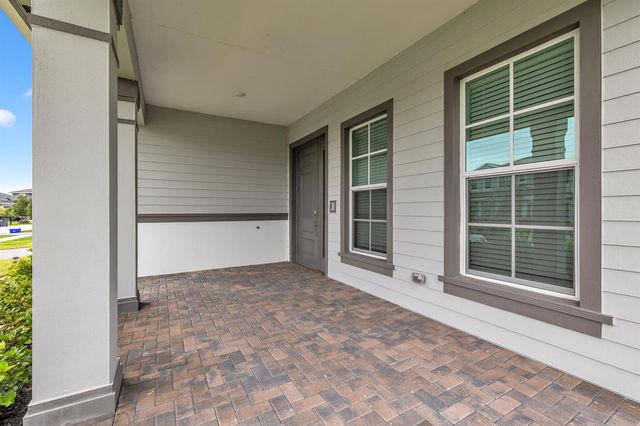 686 Hookline Circle, Loxahatchee, FL 33470