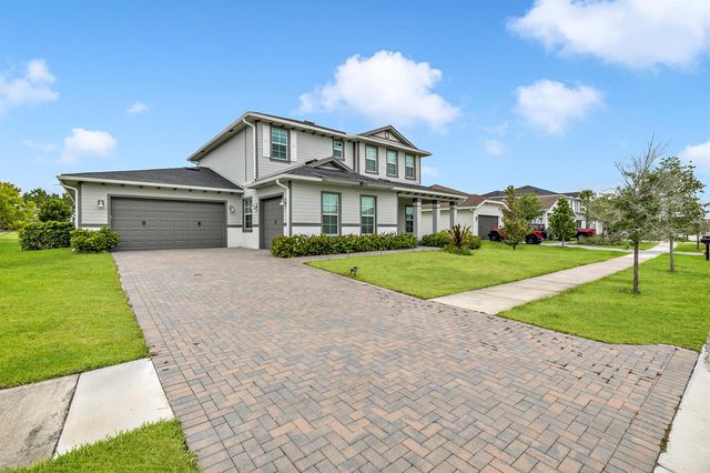 686 Hookline Circle, Loxahatchee, FL 33470
