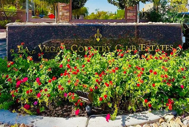 698 Oakmont Avenue 1310, Las Vegas, NV 89109