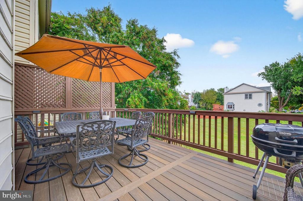 5191 GLEN MEADOW DR, Centreville, VA 20120